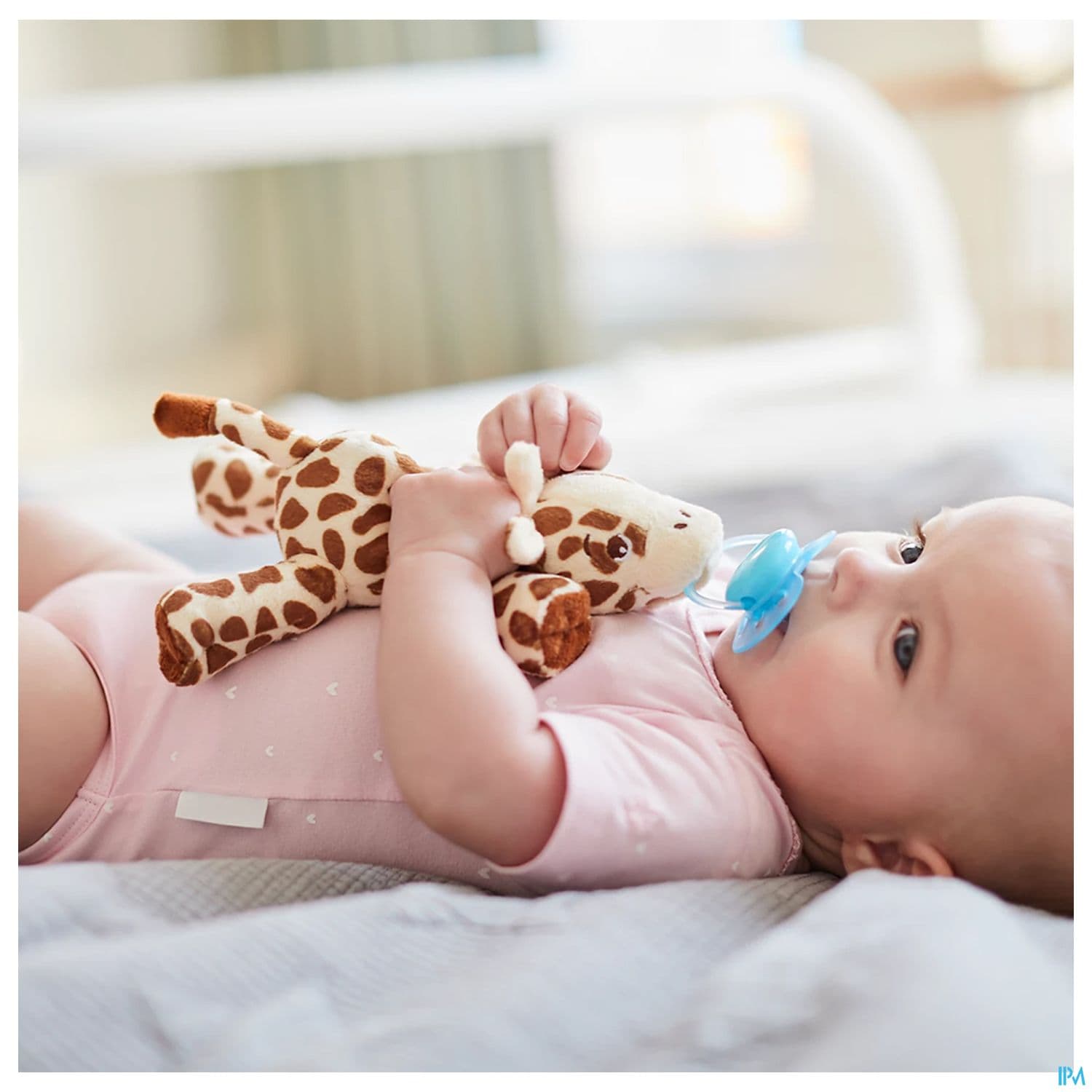 SUCET AVENT + DOUDOU 0-6M GIRAFFE